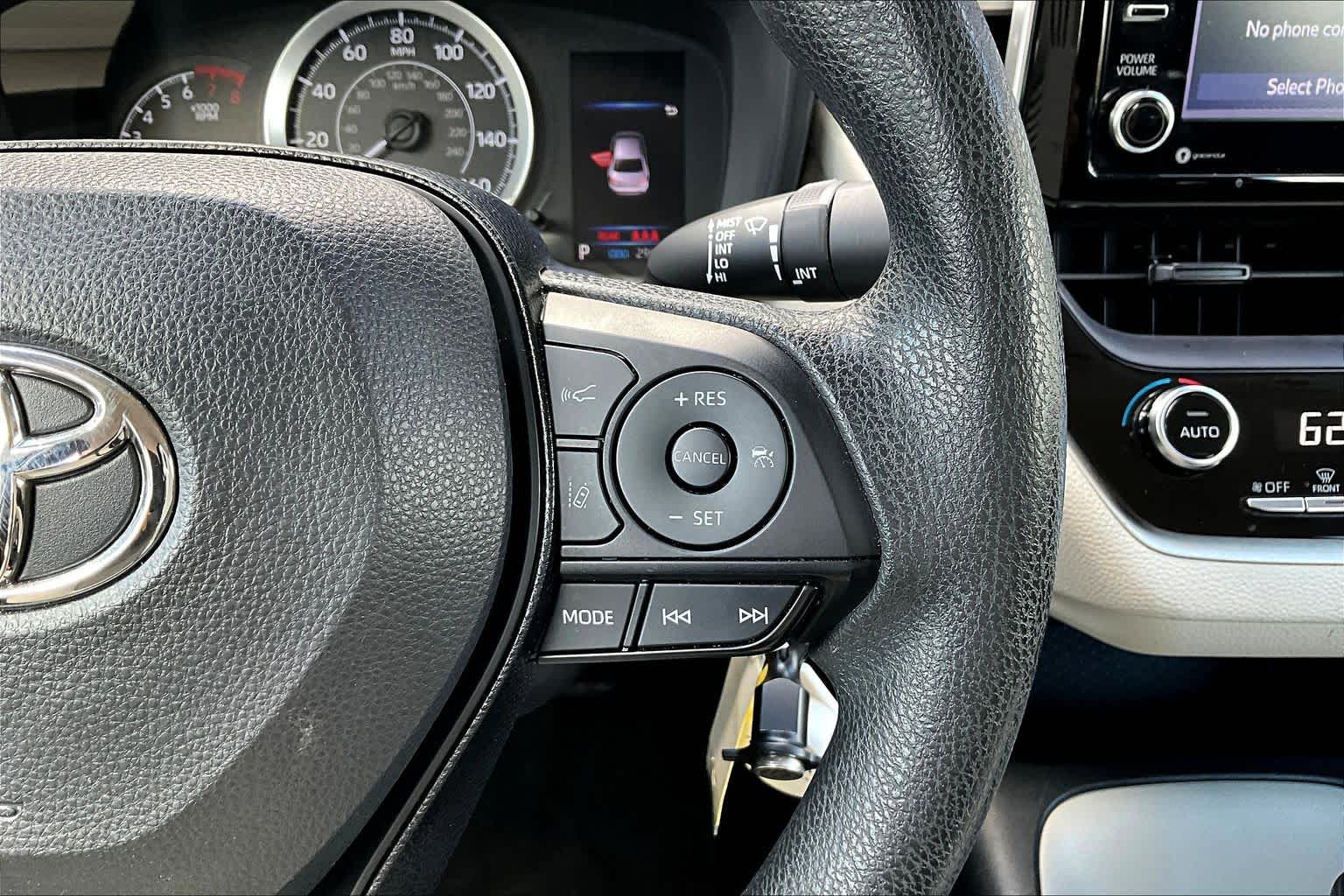 2021 Toyota Corolla LE Super White at HGreg Houston