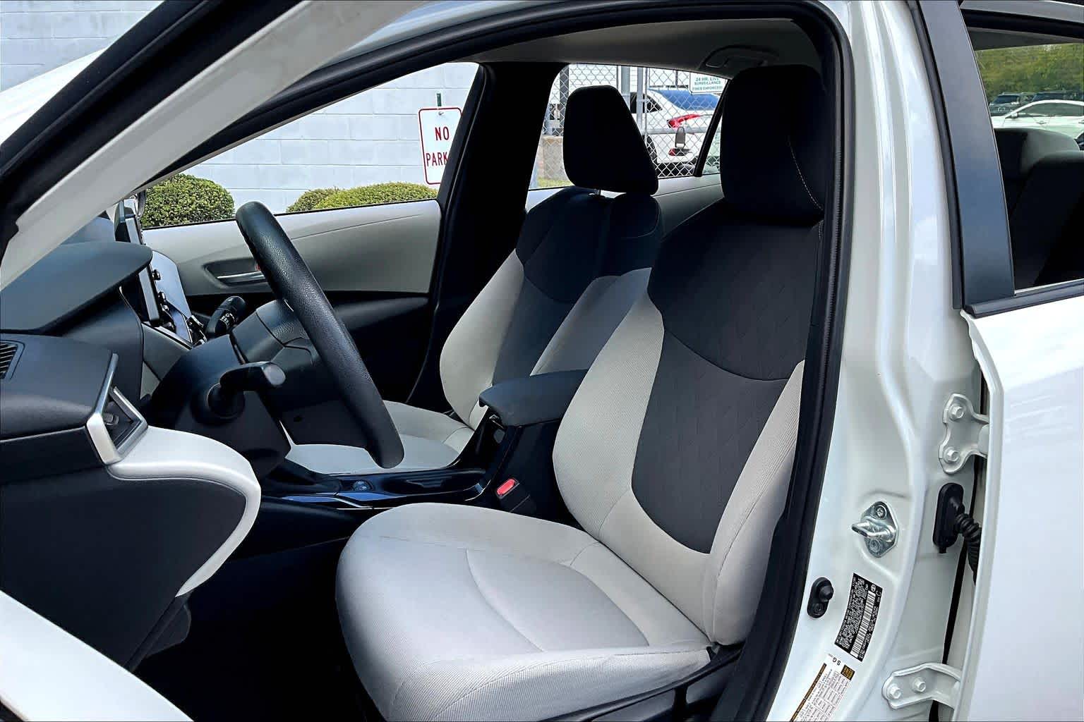 2021 Toyota Corolla LE Super White at HGreg Houston