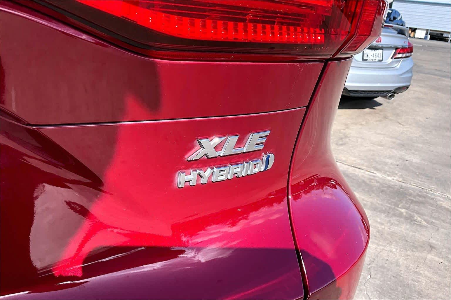 2021 Toyota Venza XLE Ruby Flare Pearl at Texan GMC Buick