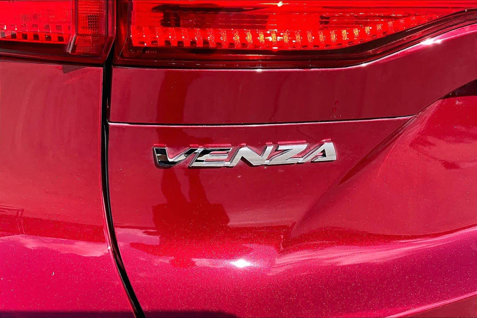 2021 Toyota Venza XLE Ruby Flare Pearl at Texan GMC Buick