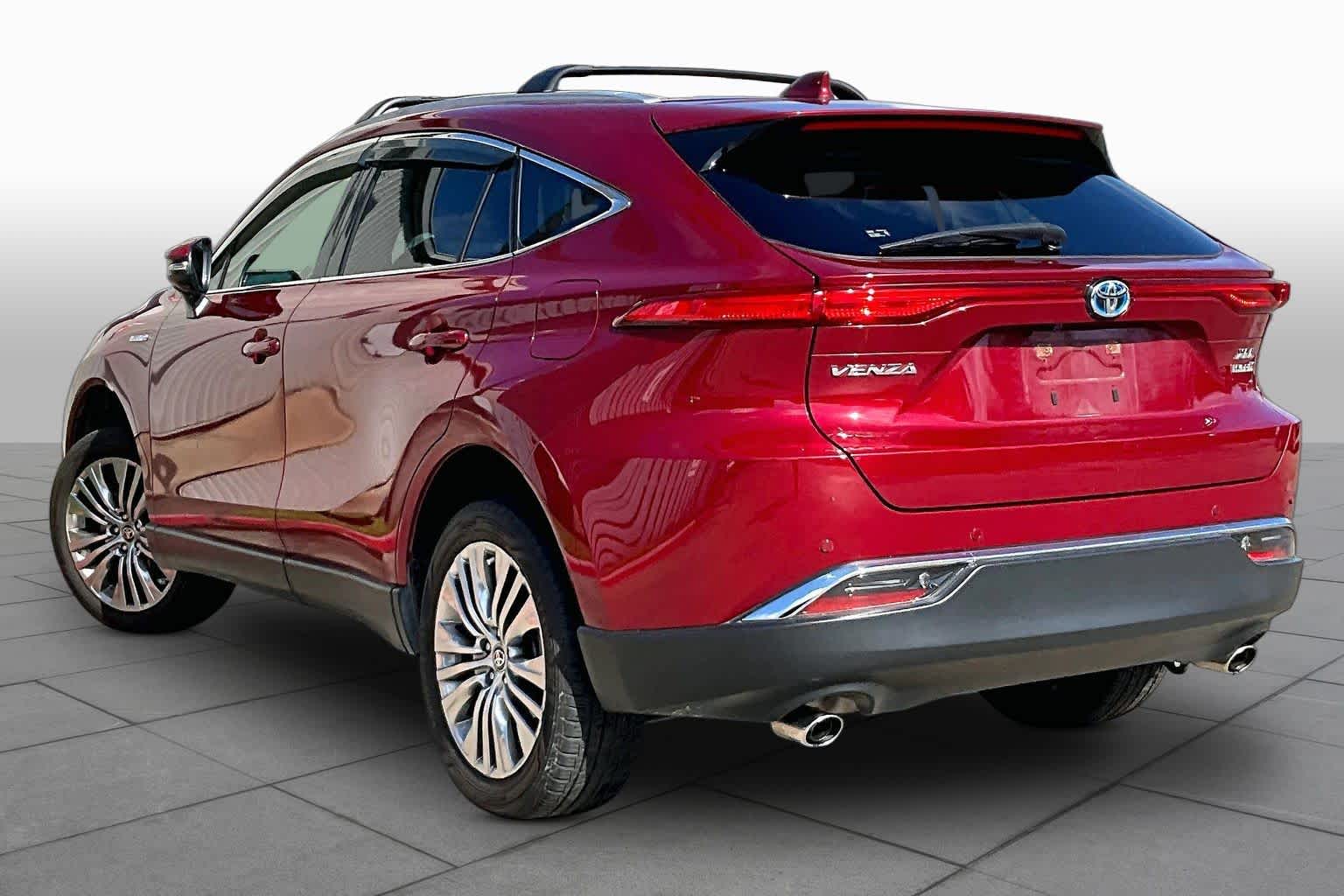 2021 Toyota Venza XLE Ruby Flare Pearl at Texan GMC Buick