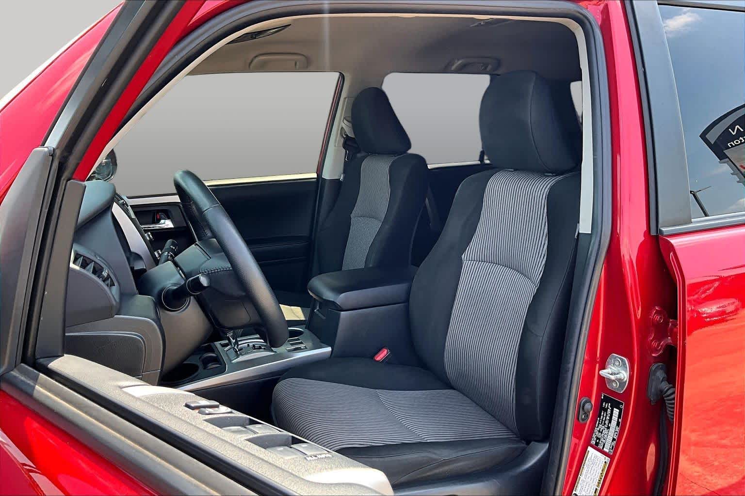 2023 Toyota 4Runner photo 7 of 36