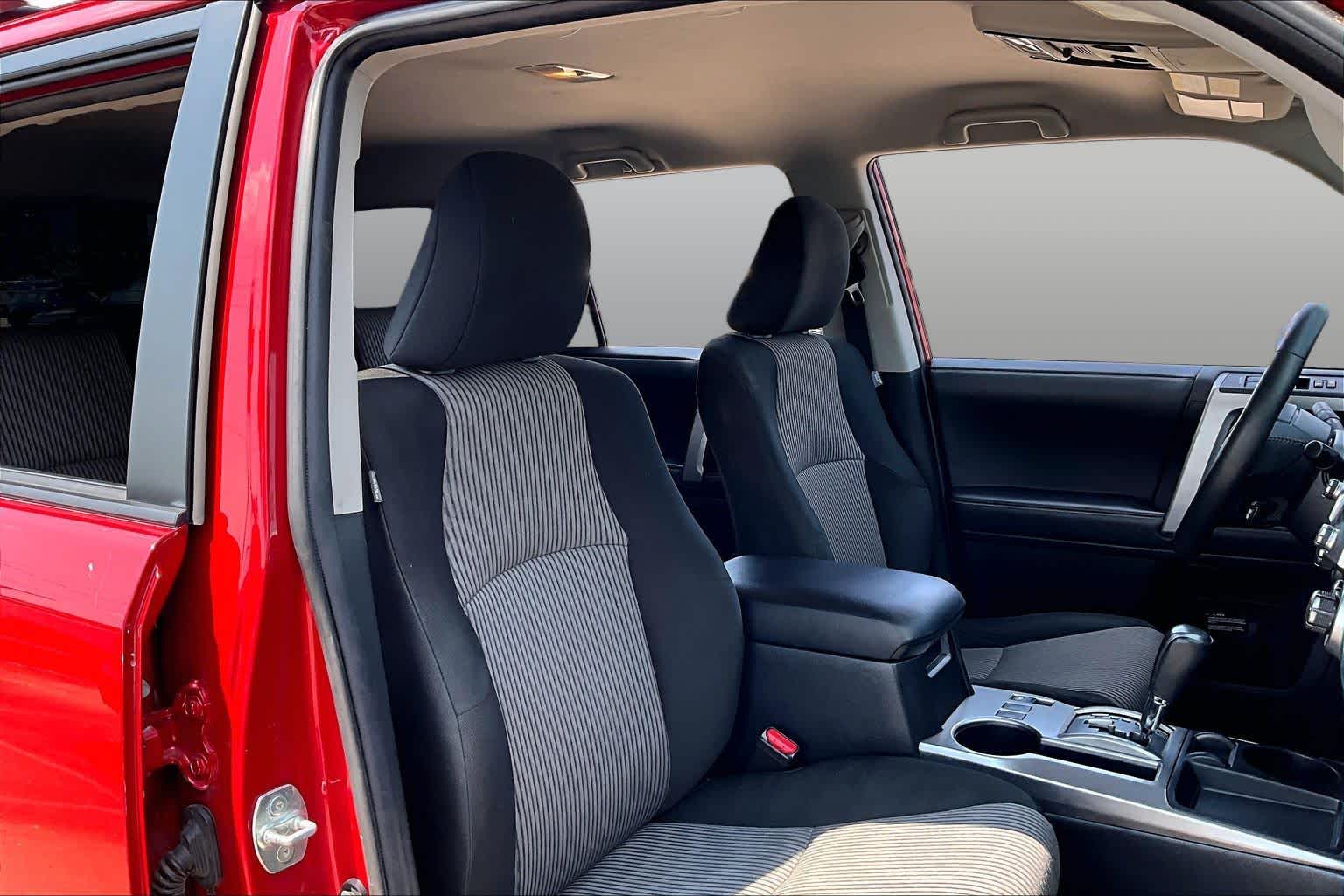 2023 Toyota 4Runner photo 8 of 36