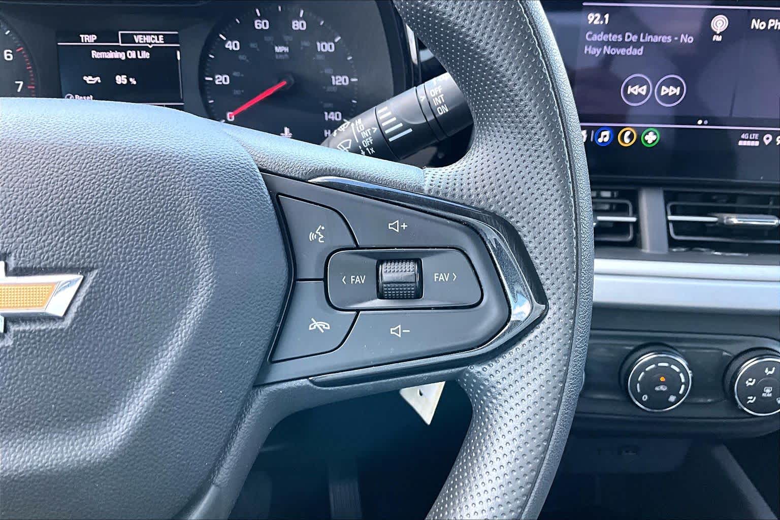 2024 Chevrolet Trax photo 24 of 32