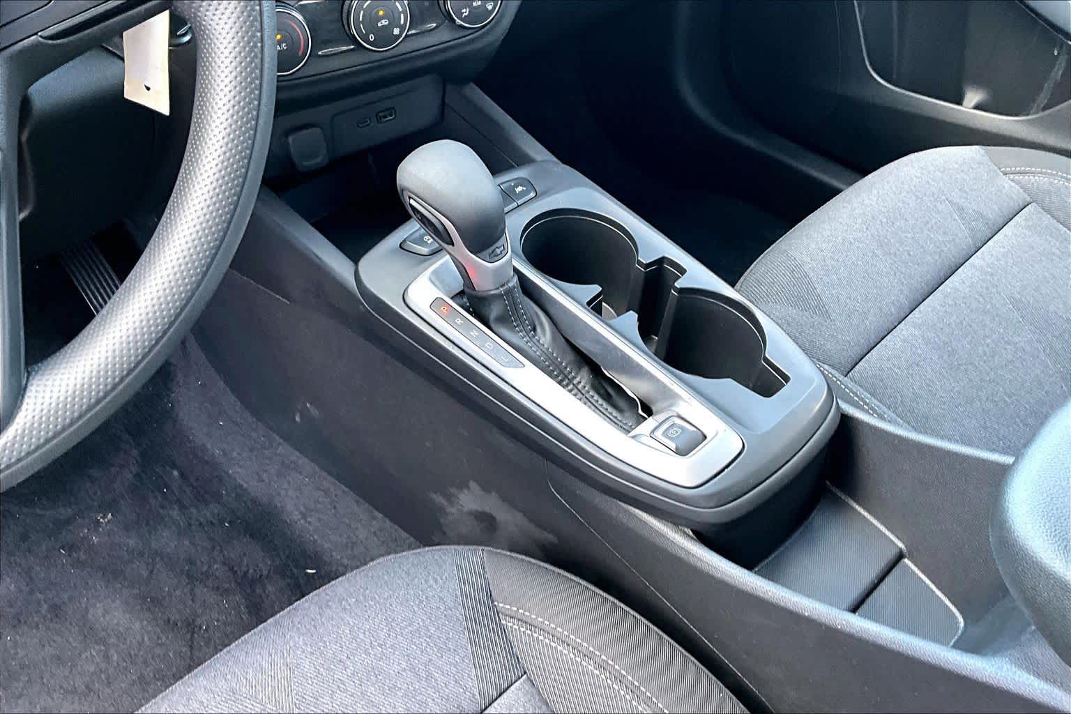 2024 Chevrolet Trax photo 16 of 32