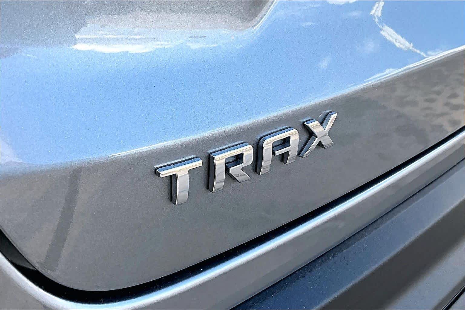 2024 Chevrolet Trax photo 30 of 32