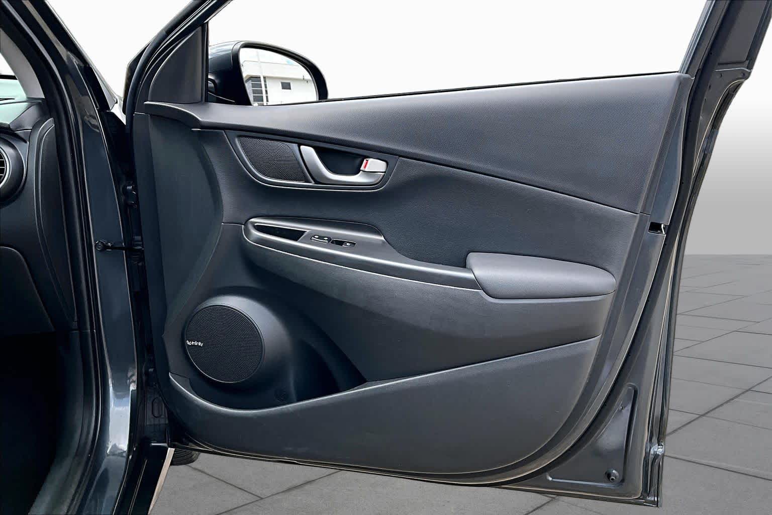 2020 Hyundai Kona photo 23 of 35