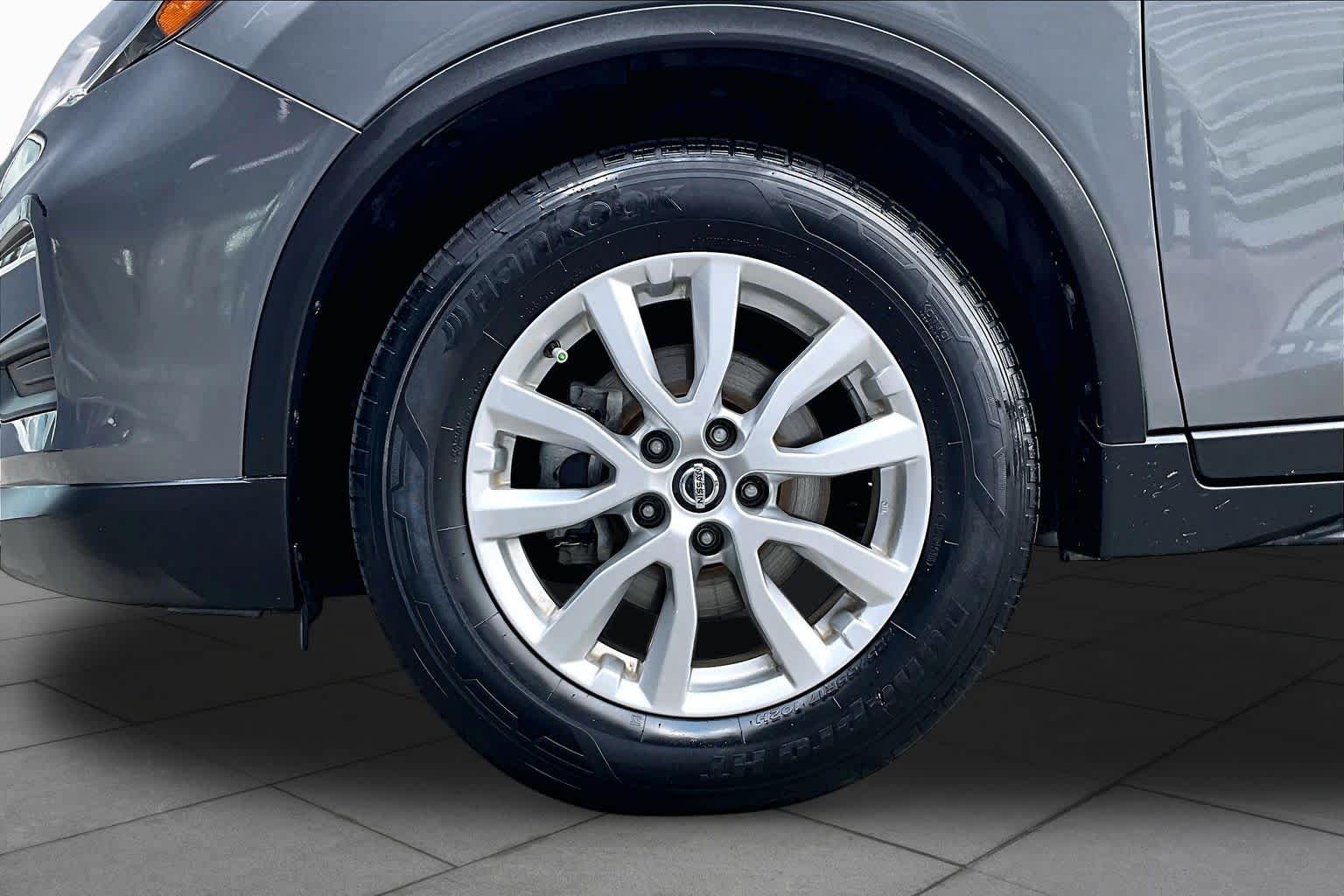 2019 Nissan Rogue SV Gun Metallic at Ron Craft Chevrolet Cadillac