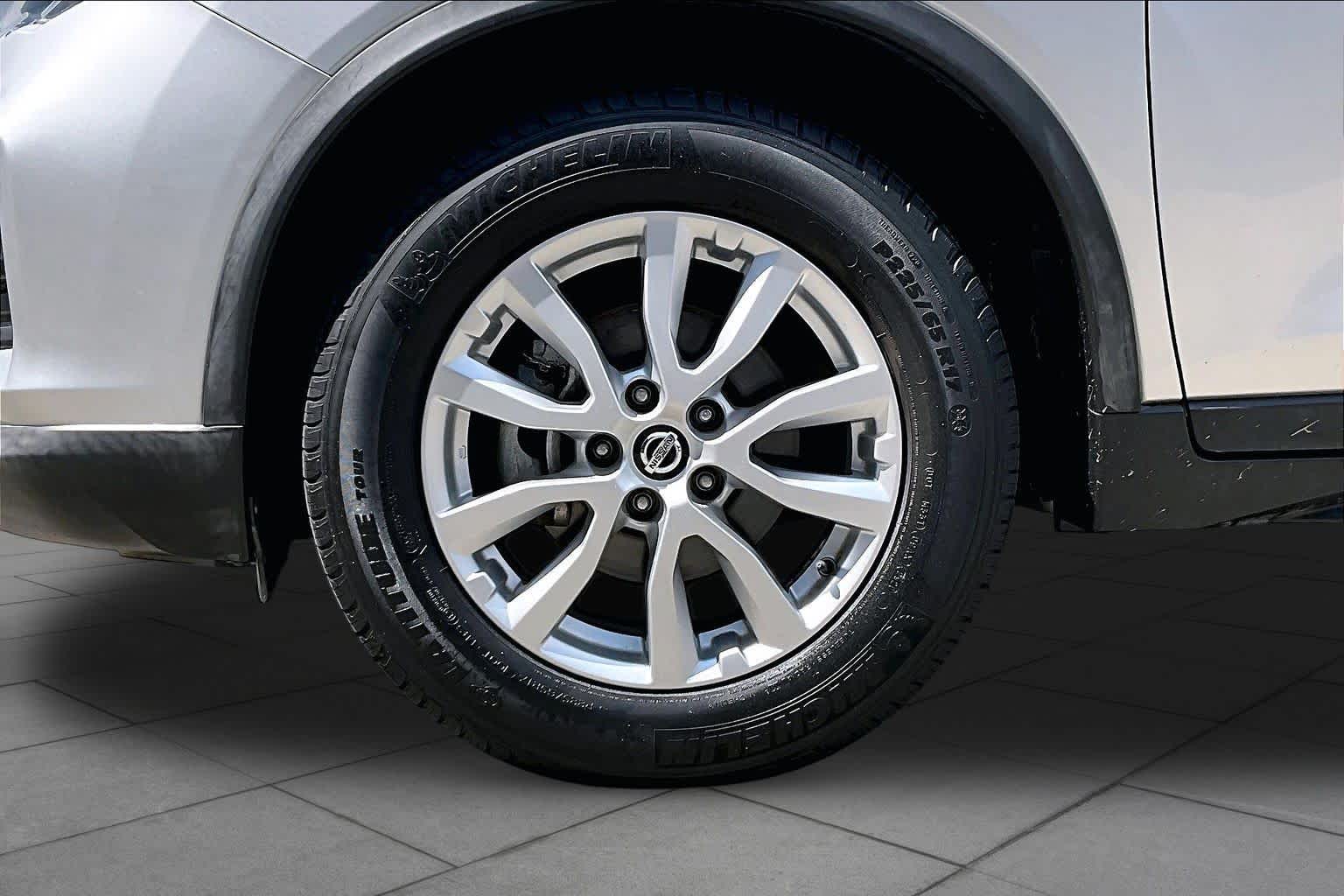 2019 Nissan Rogue SV Brilliant Silver Metallic at AutoNation Chrysler Jeep Dodge Ram Spring
