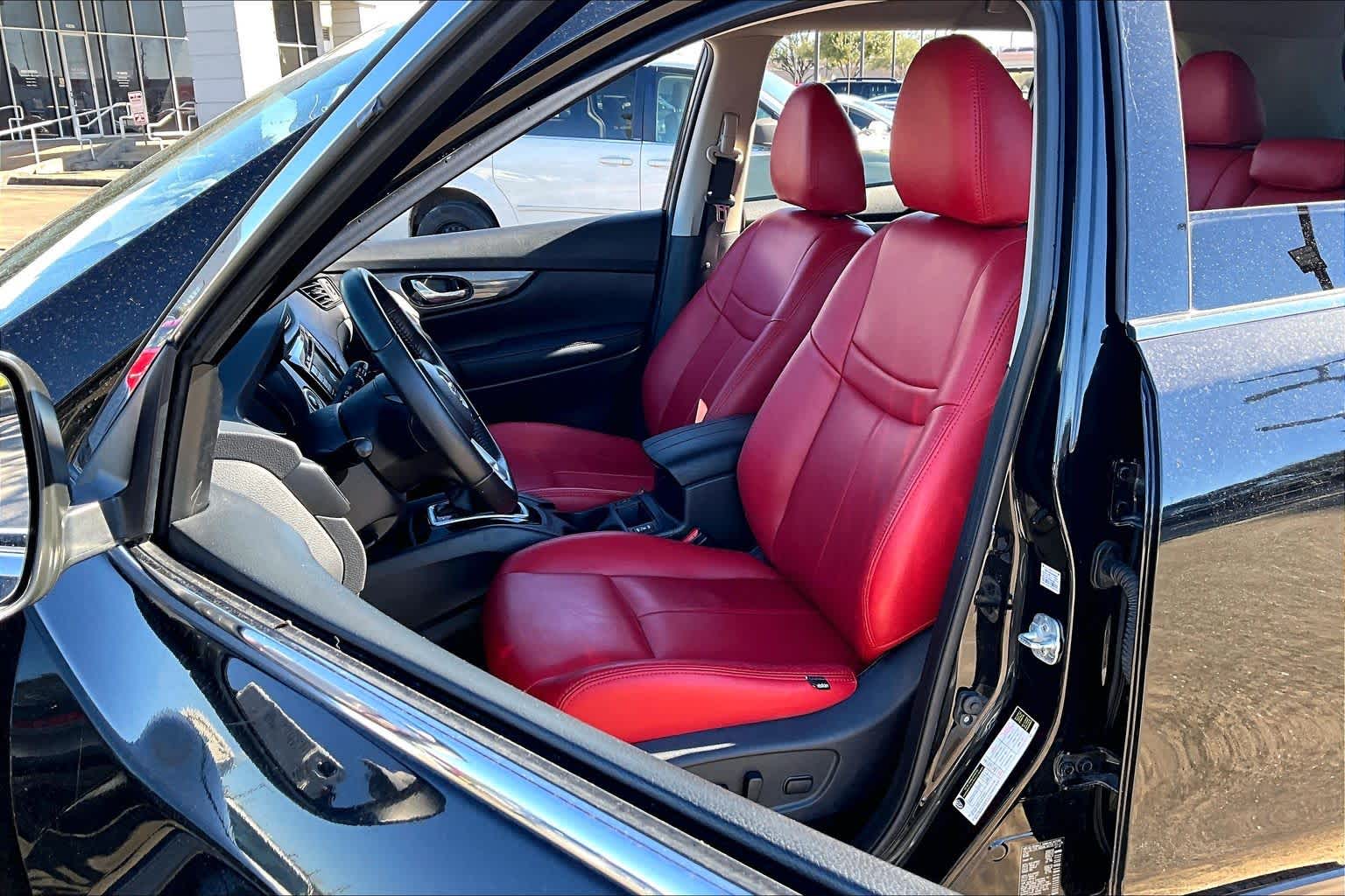 2020 Nissan Rogue SV Magnetic Black Pearl at Sterling McCall Acura