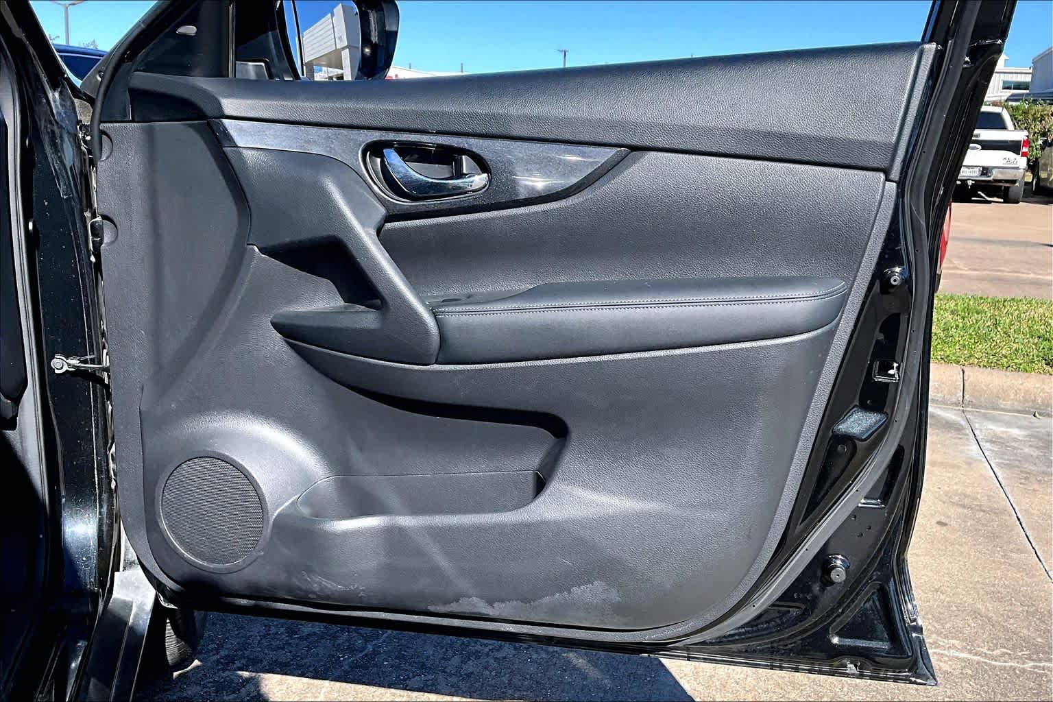 2020 Nissan Rogue SV Magnetic Black Pearl at Sterling McCall Acura