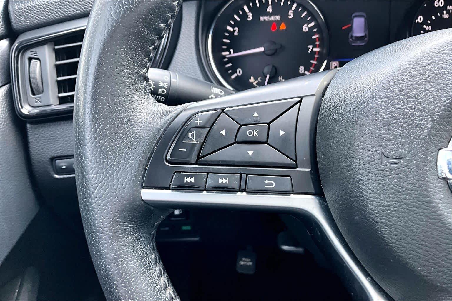 2020 Nissan Rogue SV MAGNETIC BLACK at Group 1 GMC Buick South