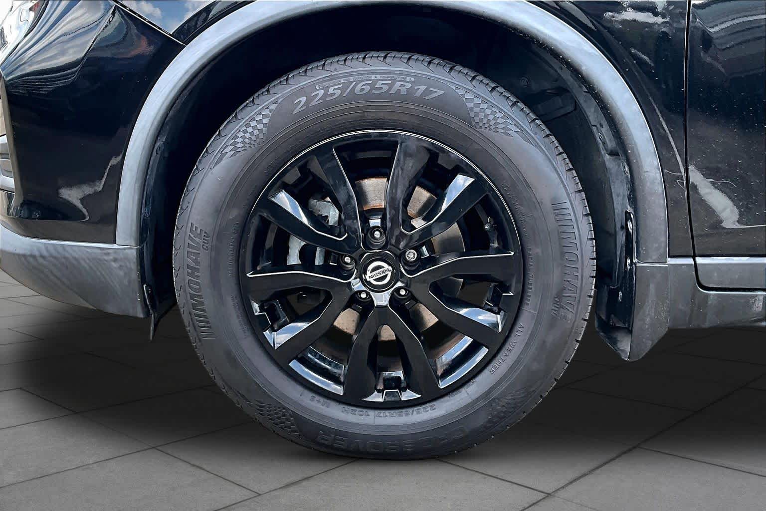 2020 Nissan Rogue SV MAGNETIC BLACK at Group 1 GMC Buick South