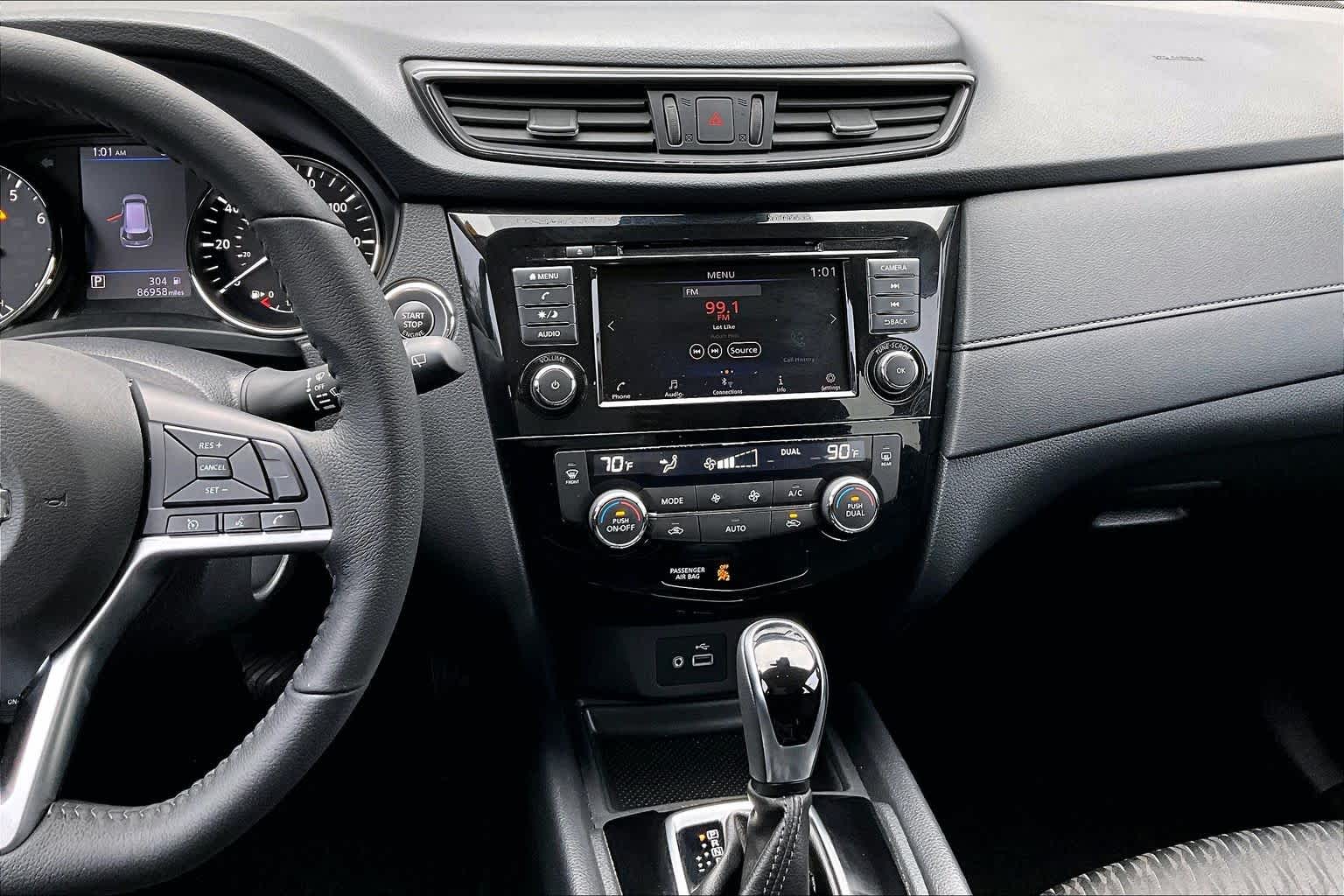 2020 Nissan Rogue SV Glacier White at Sterling McCall Nissan