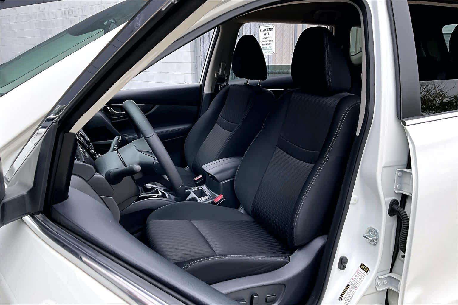 2020 Nissan Rogue SV Glacier White at Sterling McCall Nissan