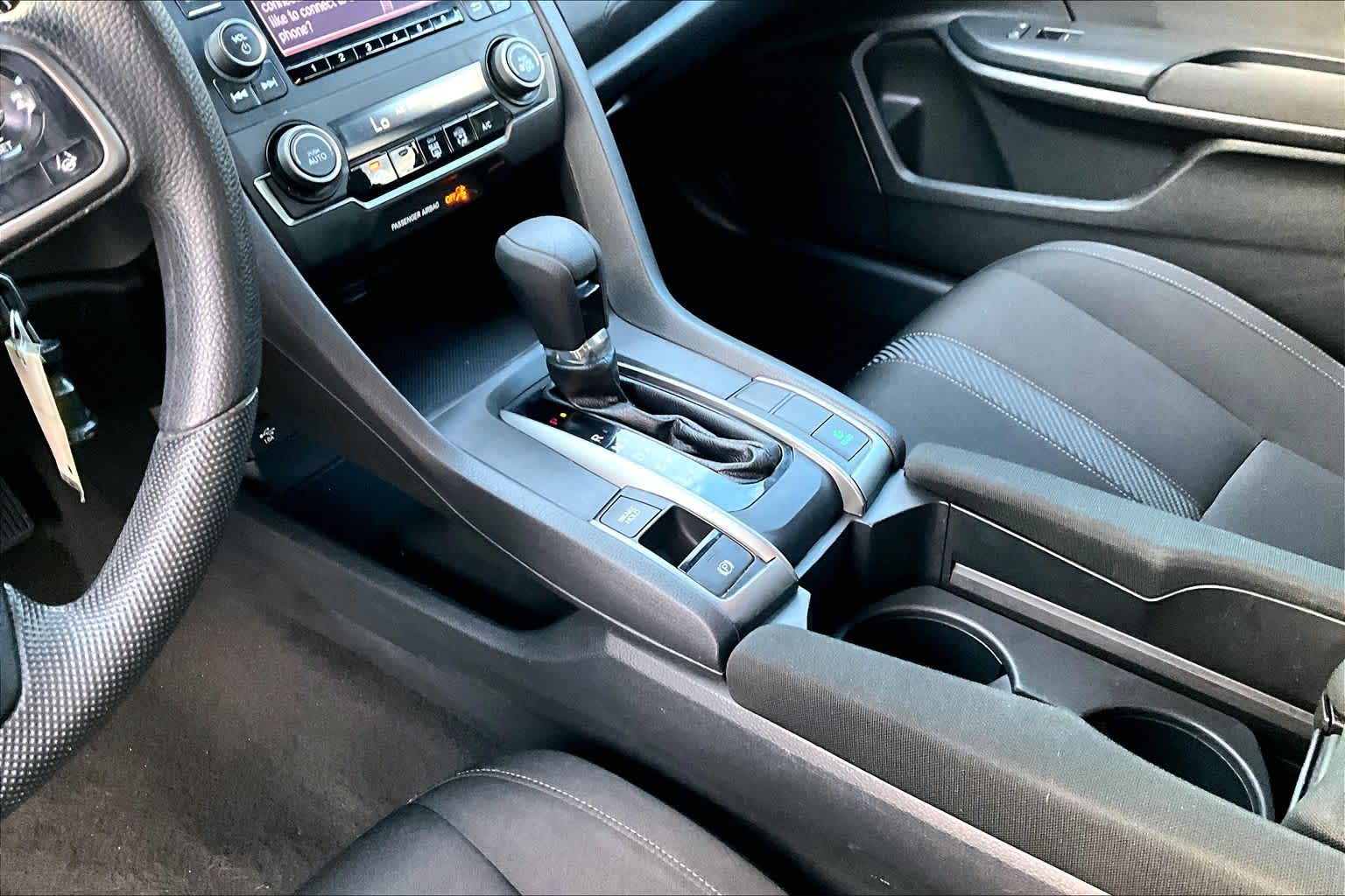 2019 Honda Civic Hatchback photo 15 of 31