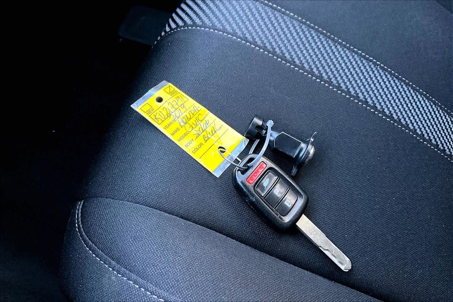 2019 Honda Civic Hatchback photo 13 of 31