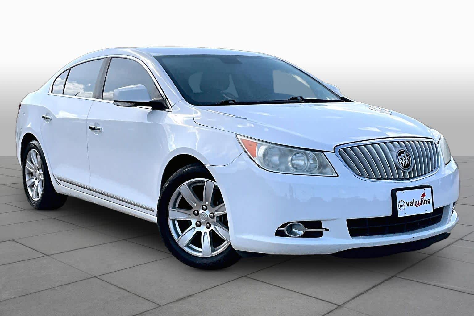 Pre-Owned 2011 Buick LaCrosse CXL