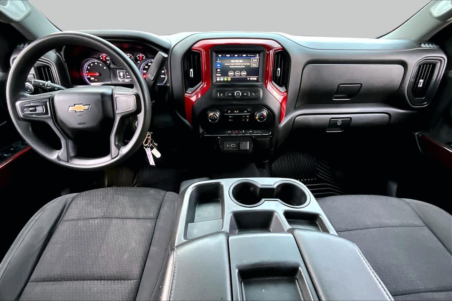 Used 2021 BLACK Chevrolet Custom image 16