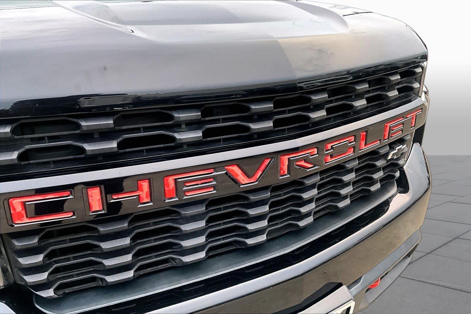 Used 2021 BLACK Chevrolet Custom image 30