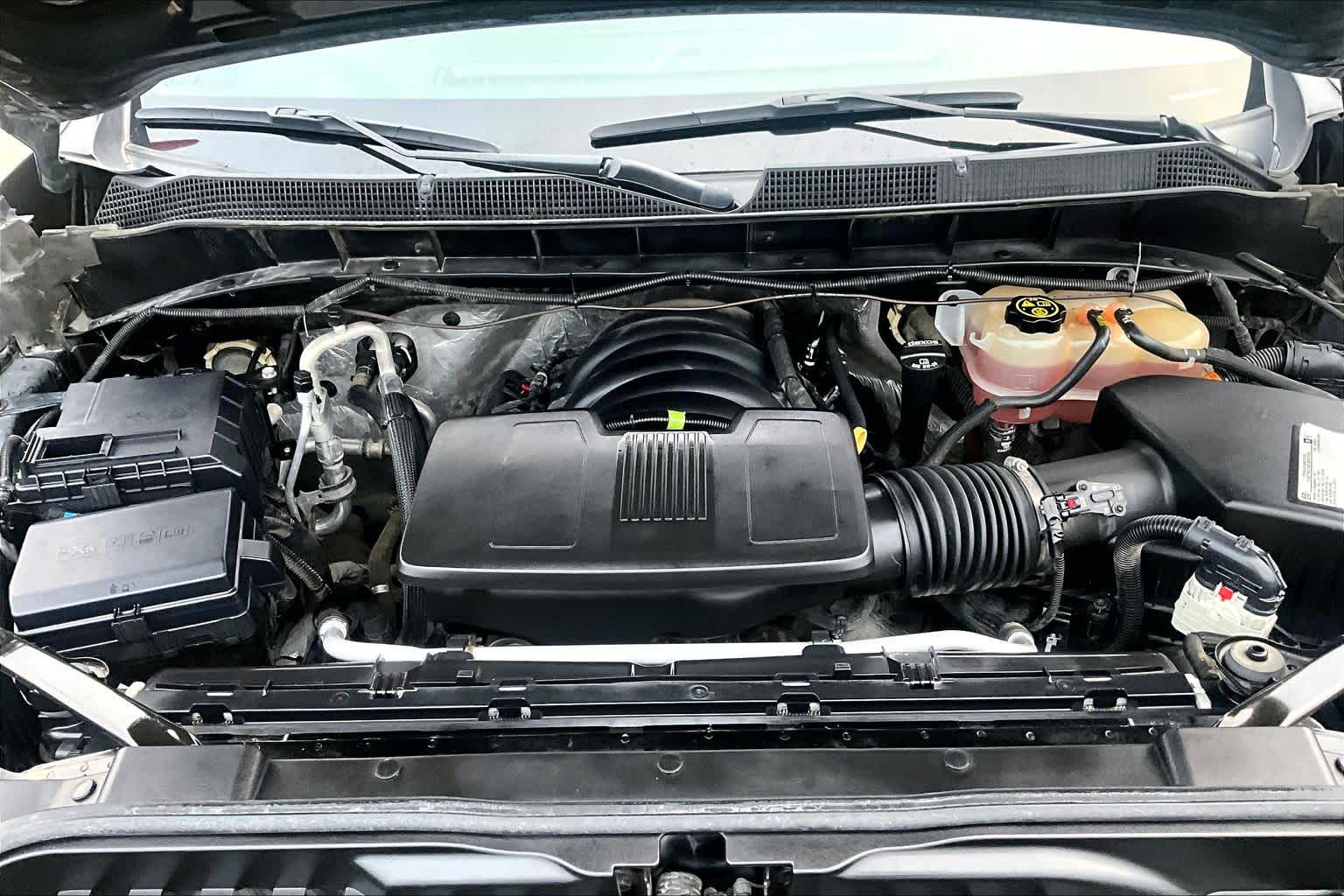 Used 2021 BLACK Chevrolet Custom image 32