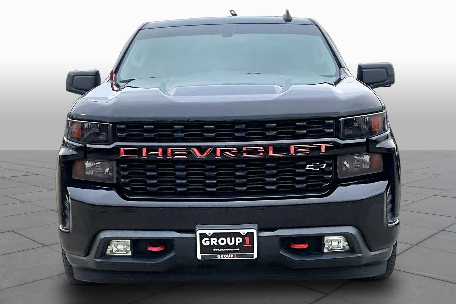 Used 2021 BLACK Chevrolet Custom image 4