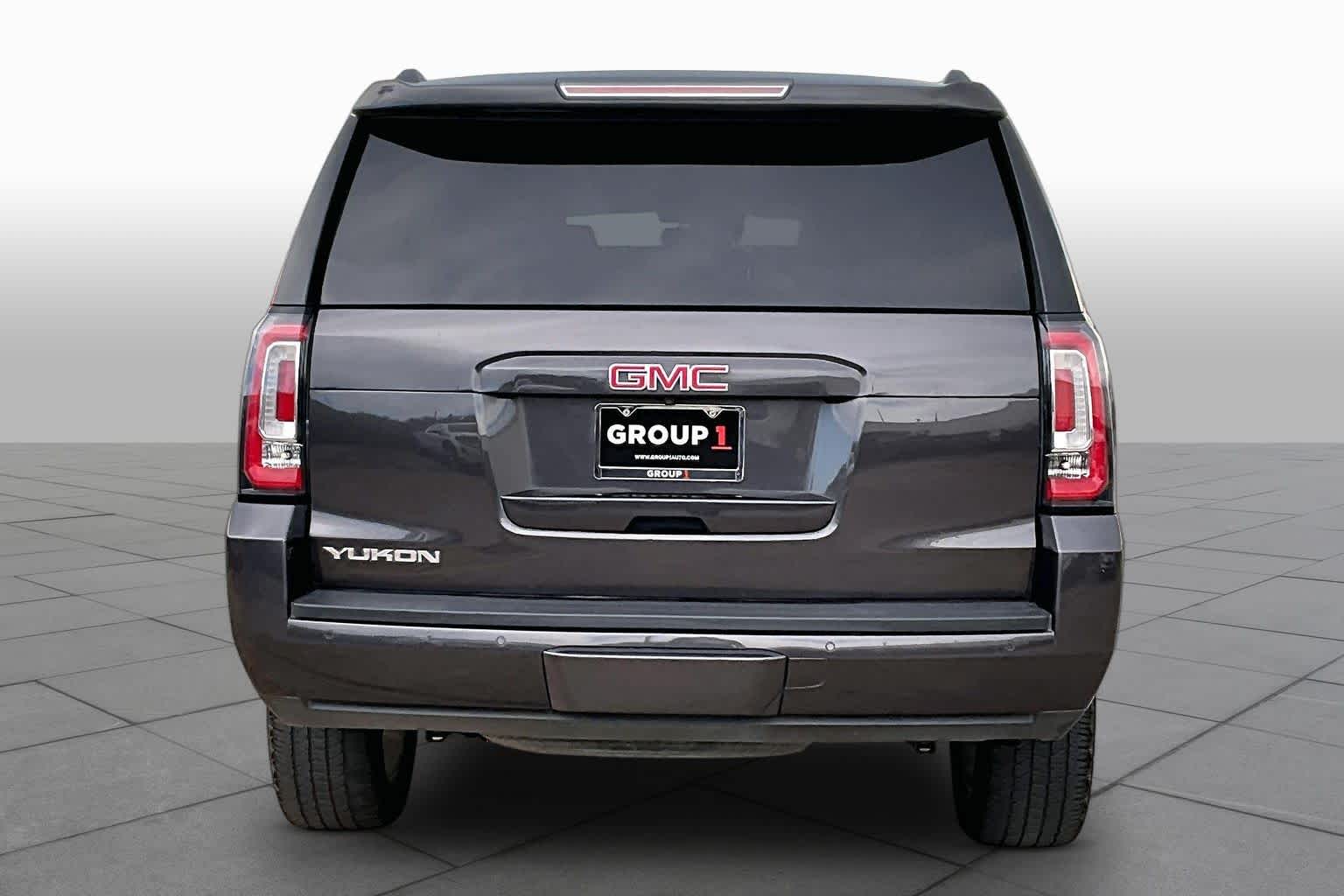 Pre-Owned 2017 GMC Yukon SLT