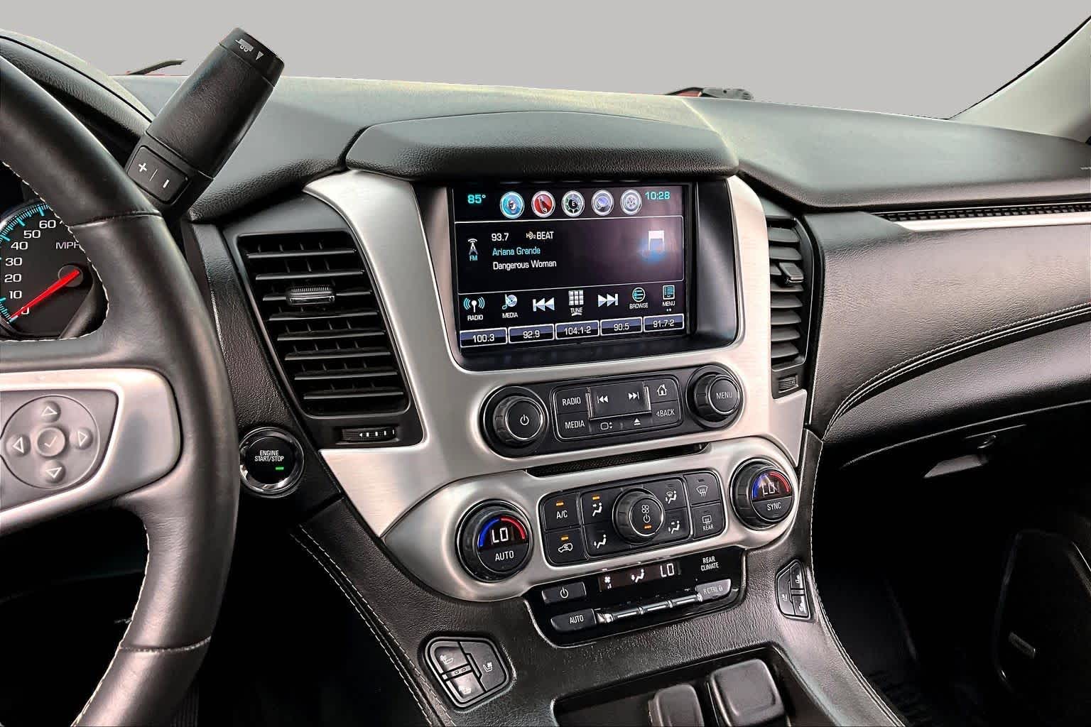 Pre-Owned 2017 GMC Yukon SLT