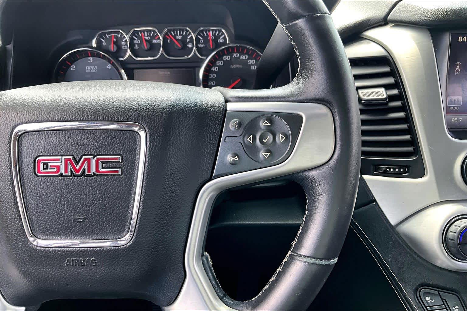 Used 2016 ONYX BLACK GMC SLT image 25