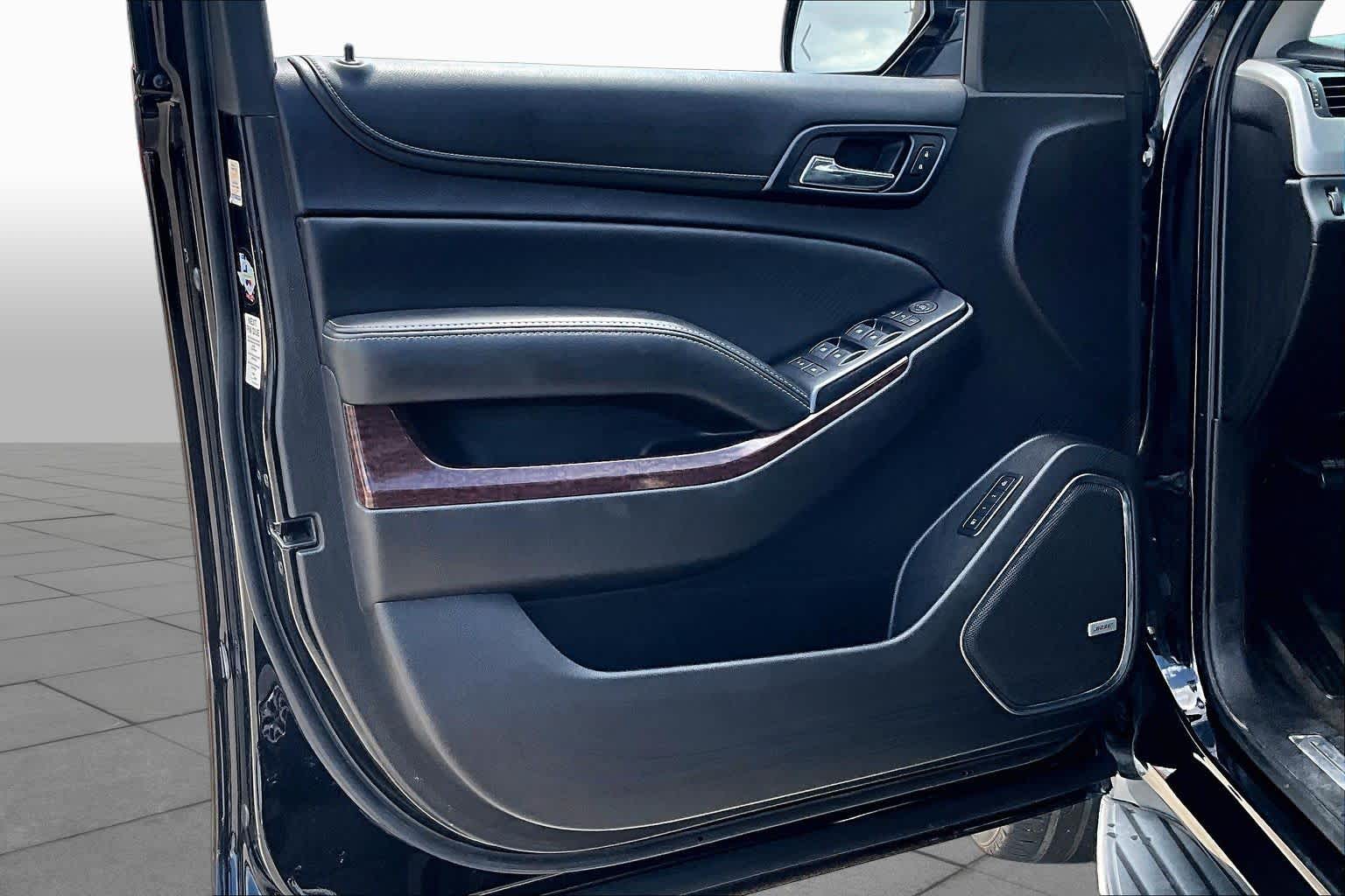 Used 2016 ONYX BLACK GMC SLT image 22