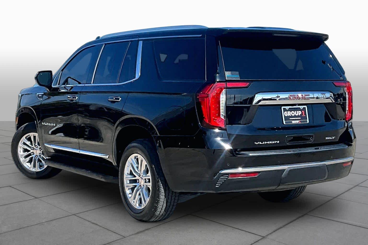 Used 2023 ONYX BLACK GMC SLT image 12