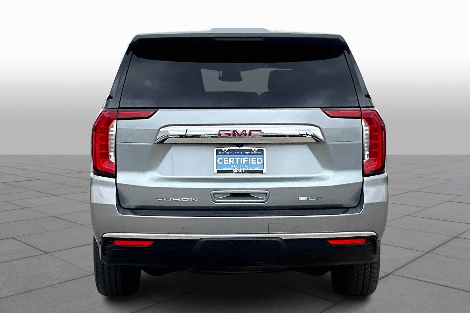 Used 2023 Sterling Metallic GMC SLT image 5