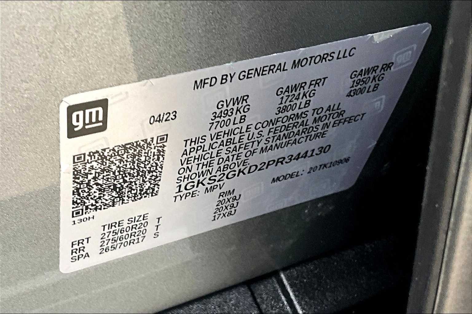 Used 2023 Sterling Metallic GMC SLT image 37