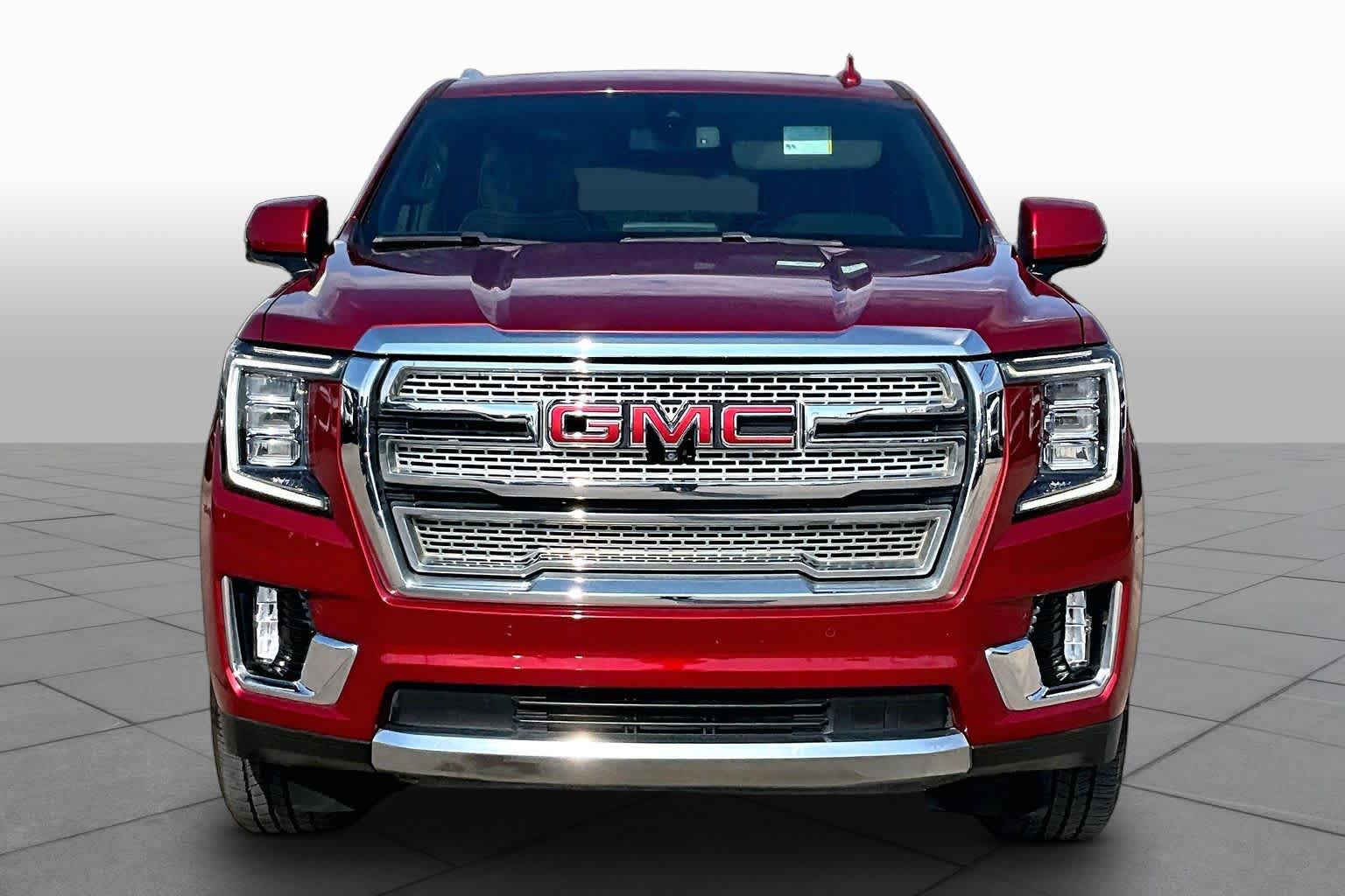 Pre-Owned 2022 GMC Yukon XL SLT
