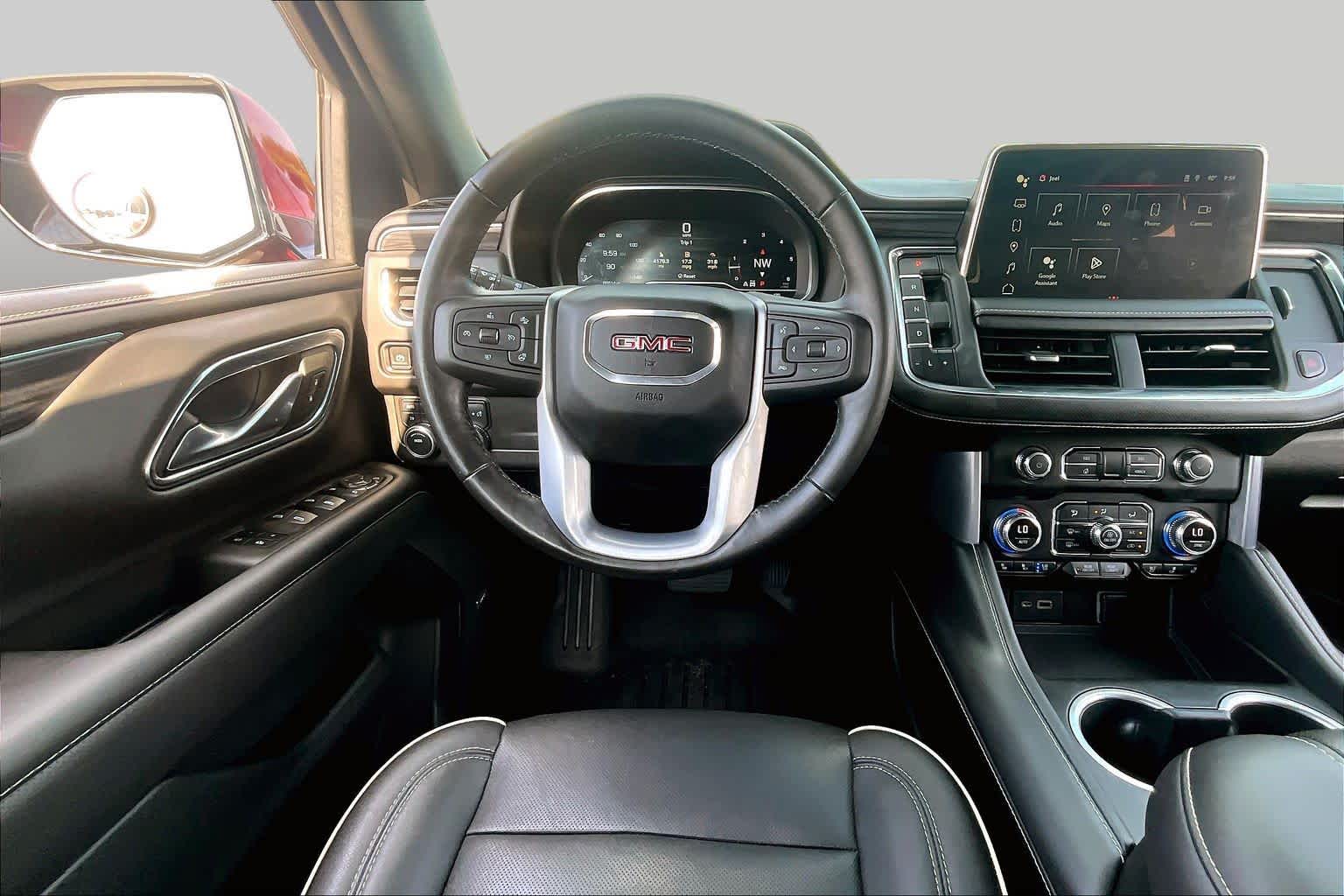 Pre-Owned 2022 GMC Yukon XL SLT