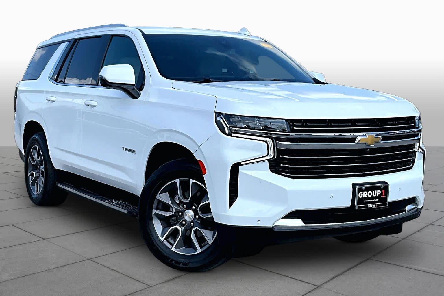 Used 2022 SUMMIT WHITE Chevrolet LT image 3
