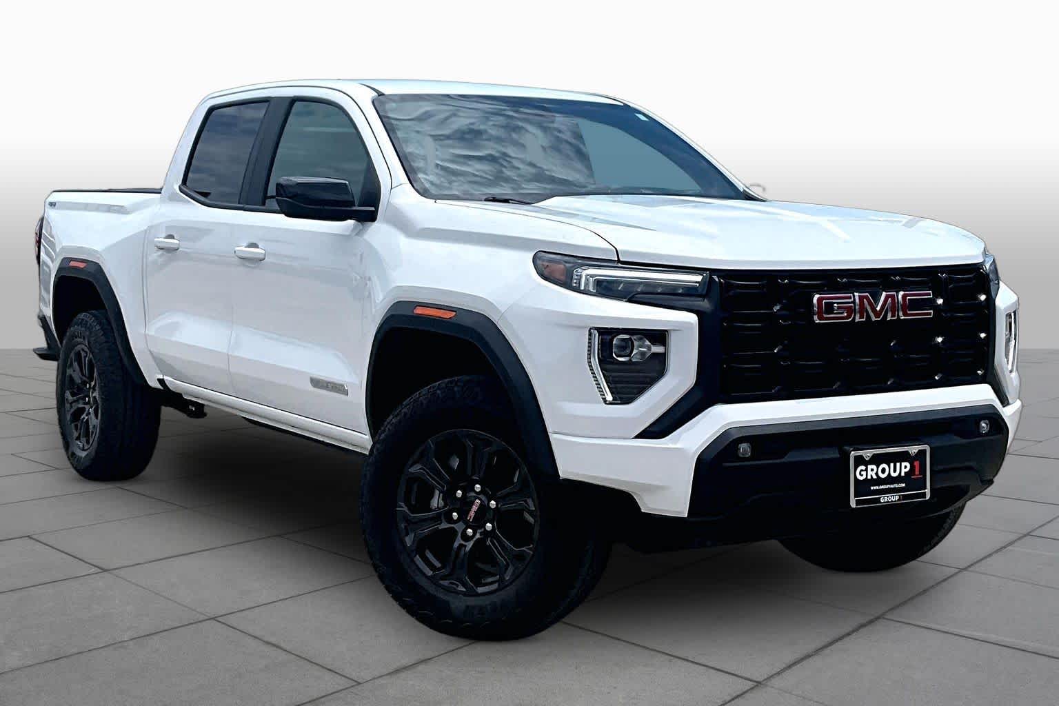 Certified Pre-Owned 2025 GMC Canyon Elevation
