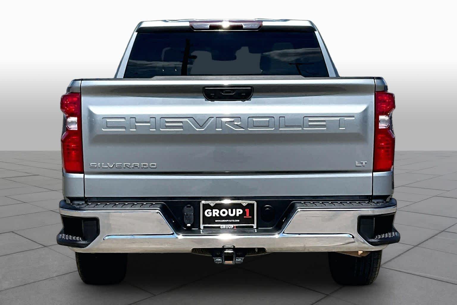 Used 2023 STERLING GRAY METALLIC Chevrolet LT image 5