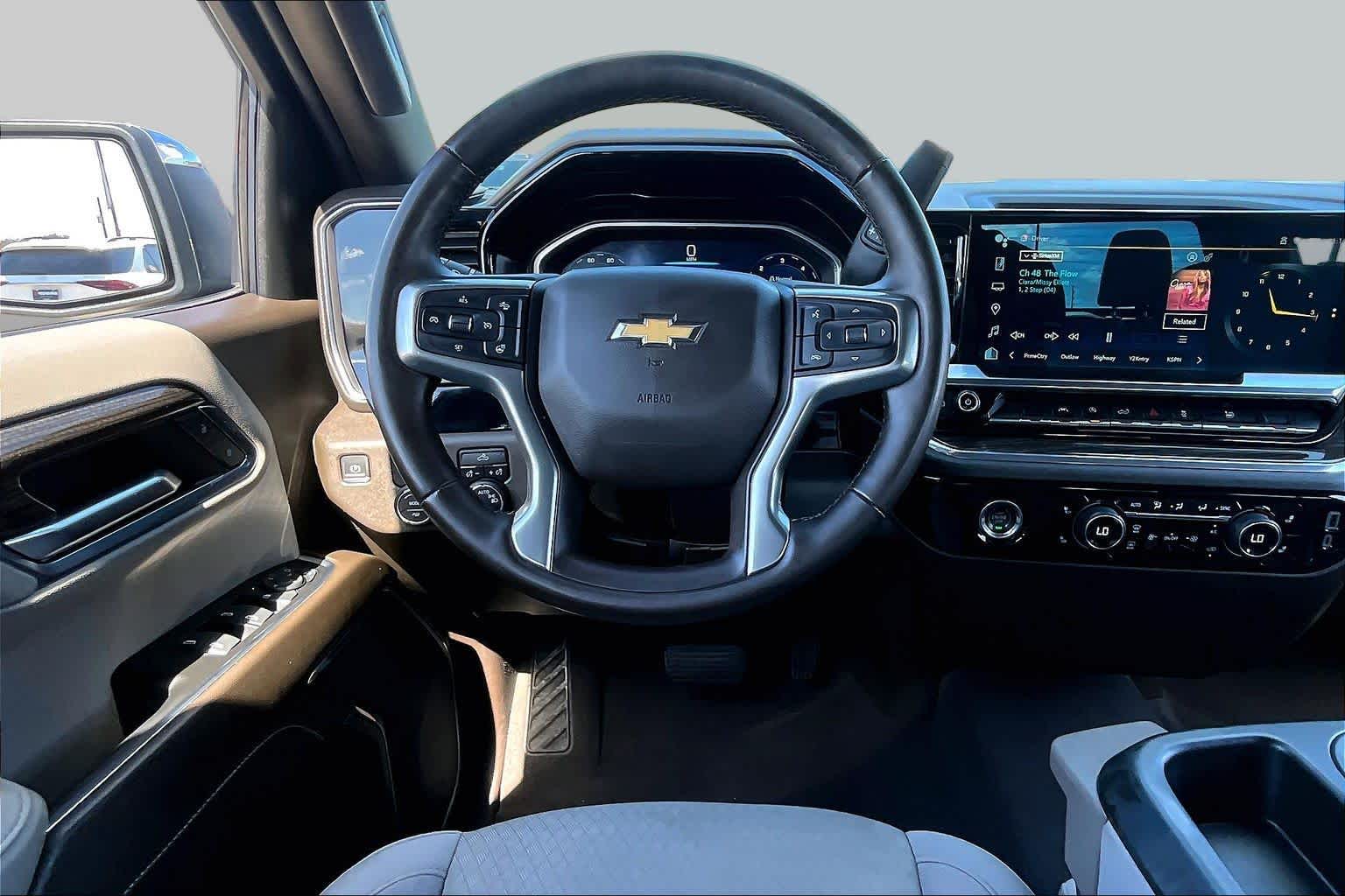 Used 2023 STERLING GRAY METALLIC Chevrolet LT image 6