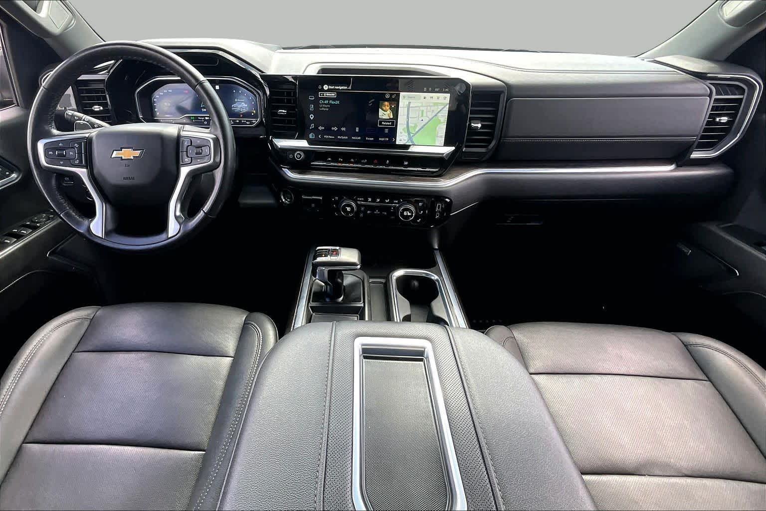 Used 2022 BLACK Chevrolet LTZ image 16