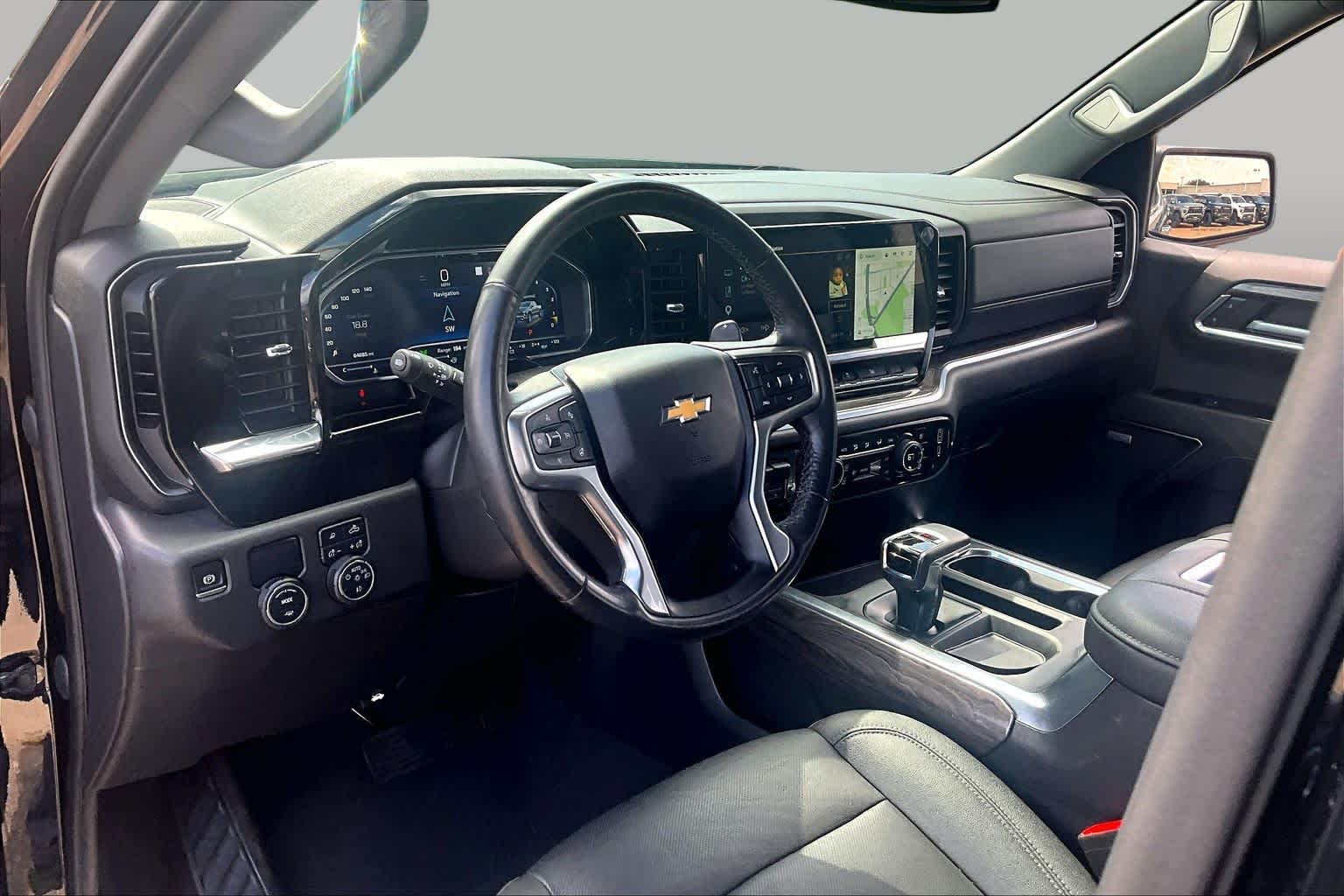Used 2022 BLACK Chevrolet LTZ image 18