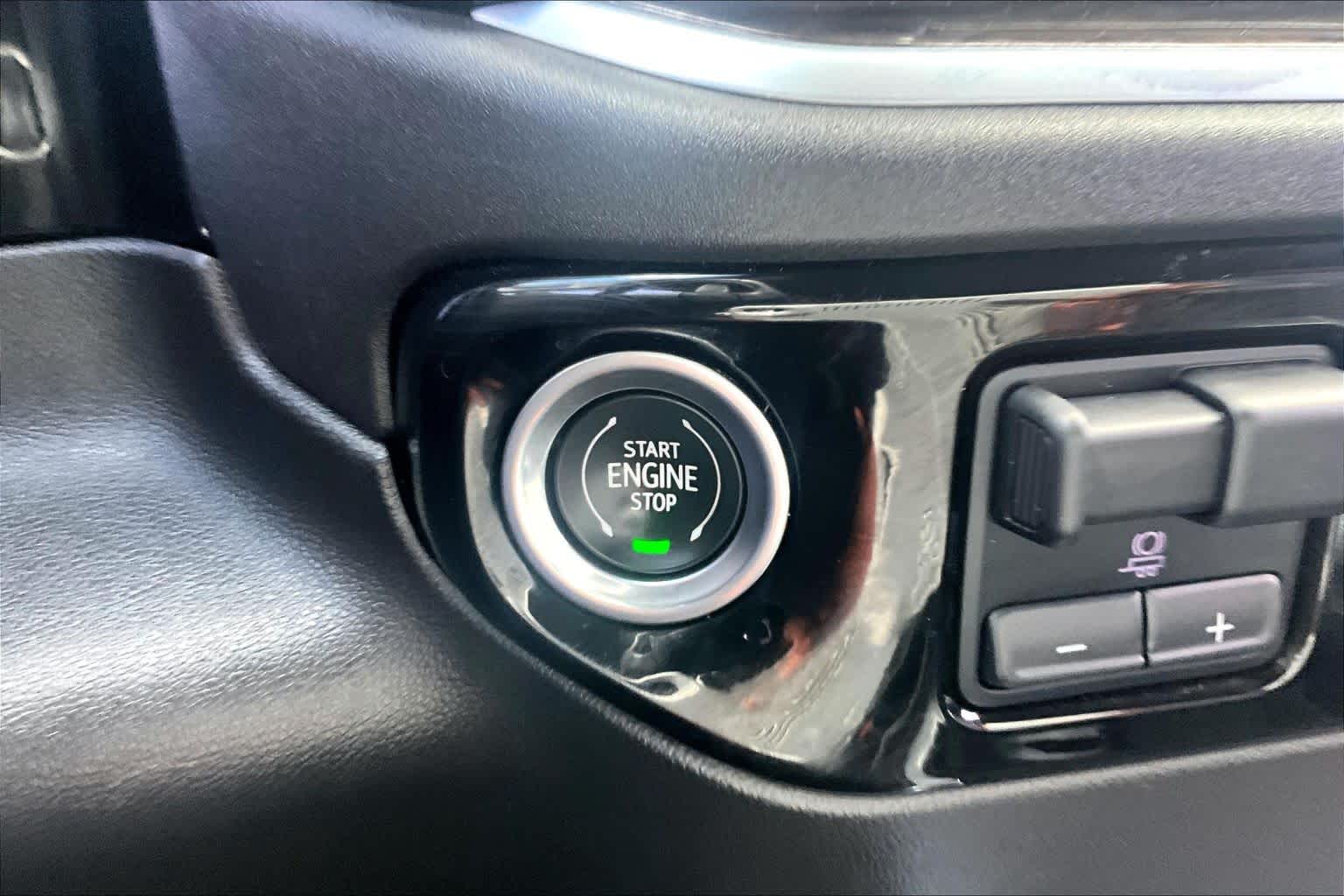 Used 2022 BLACK Chevrolet LTZ image 35
