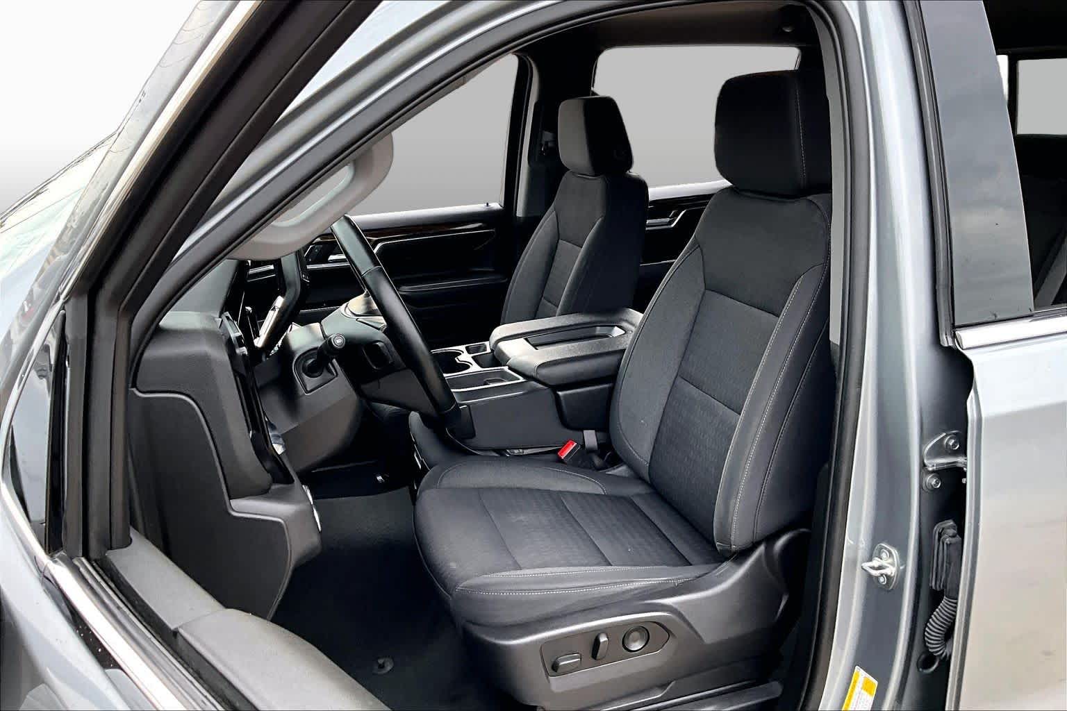 Used 2023 STERLING METALLIC GMC SLE image 8