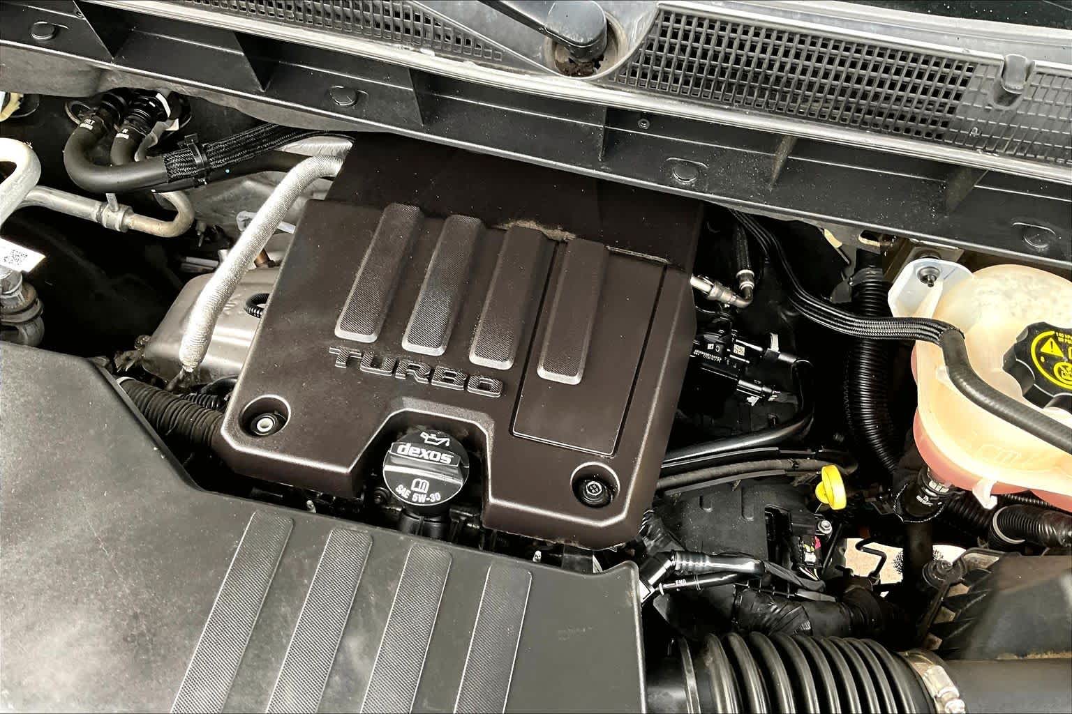 Used 2023 STERLING METALLIC GMC SLE image 33