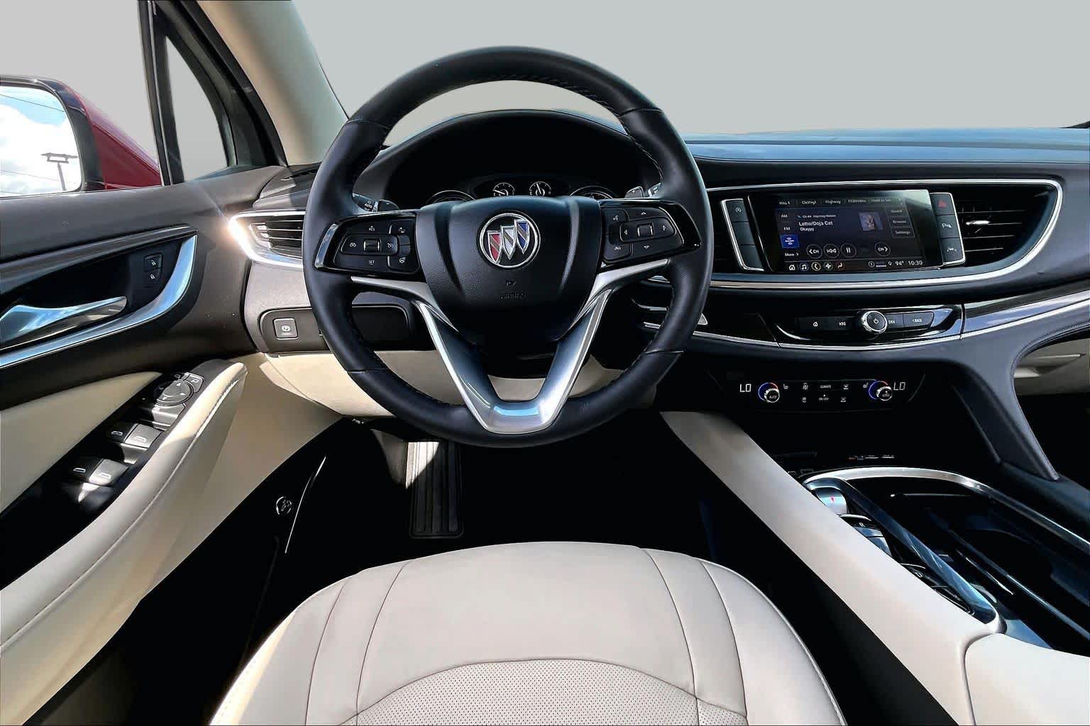 Pre-Owned 2024 Buick Enclave Essence