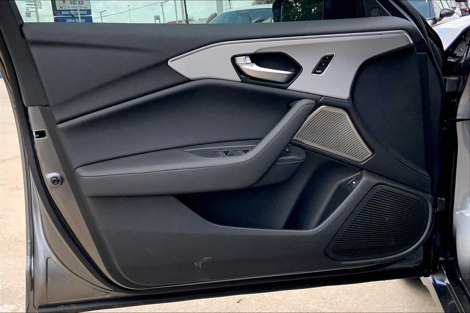 2025 Acura TLX w/Technology Package - 9