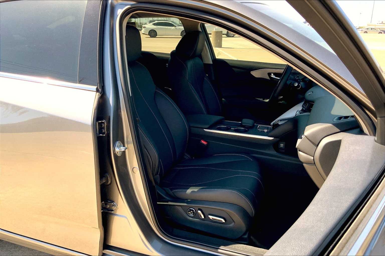 2025 Acura TLX w/Technology Package - 7