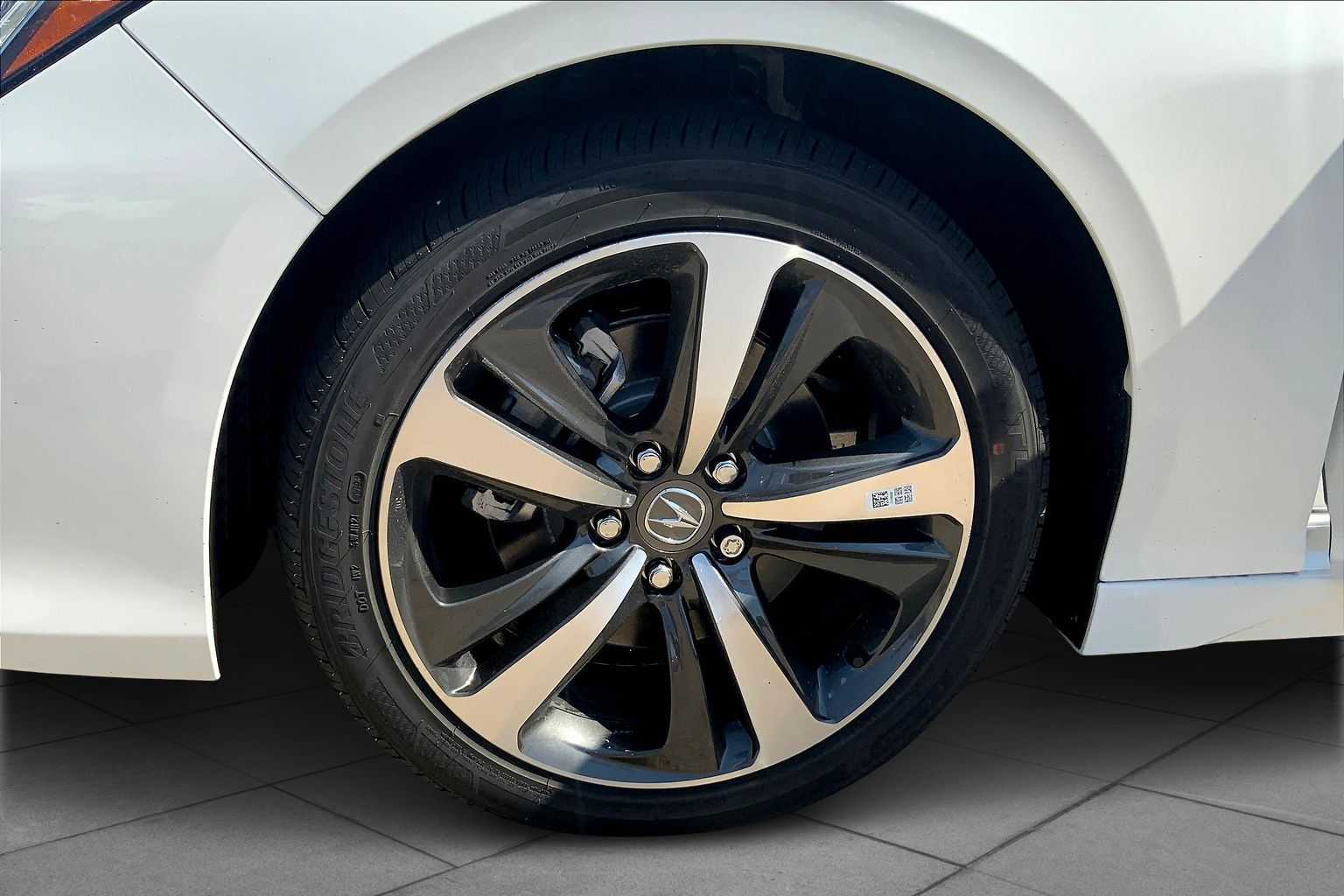 2025 Acura TLX w/Technology Package - 11