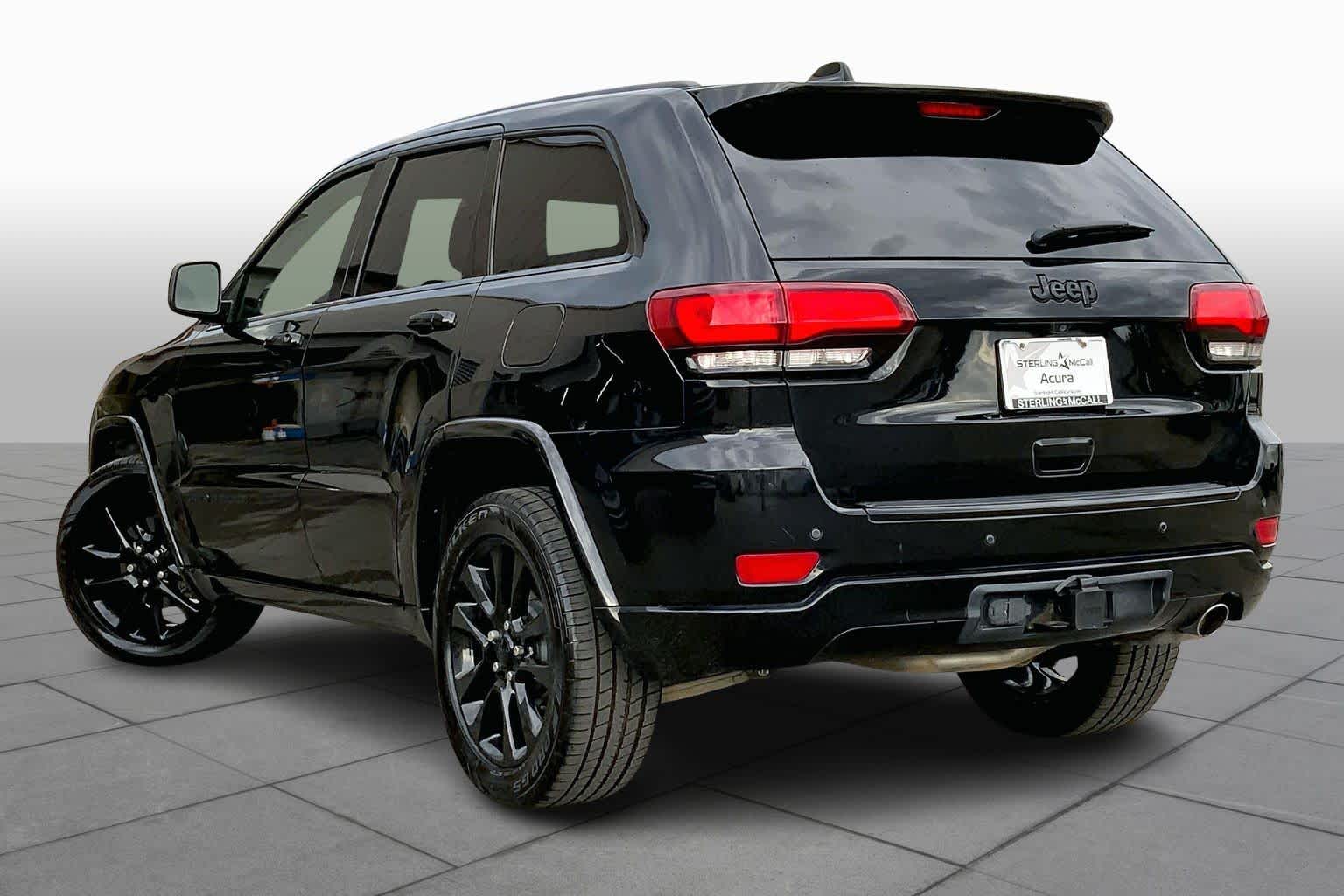 2017 Jeep Grand Cherokee Altitude Diamond Black Crystal Pearlcoat at AutoNation Toyota Gulf Fwy