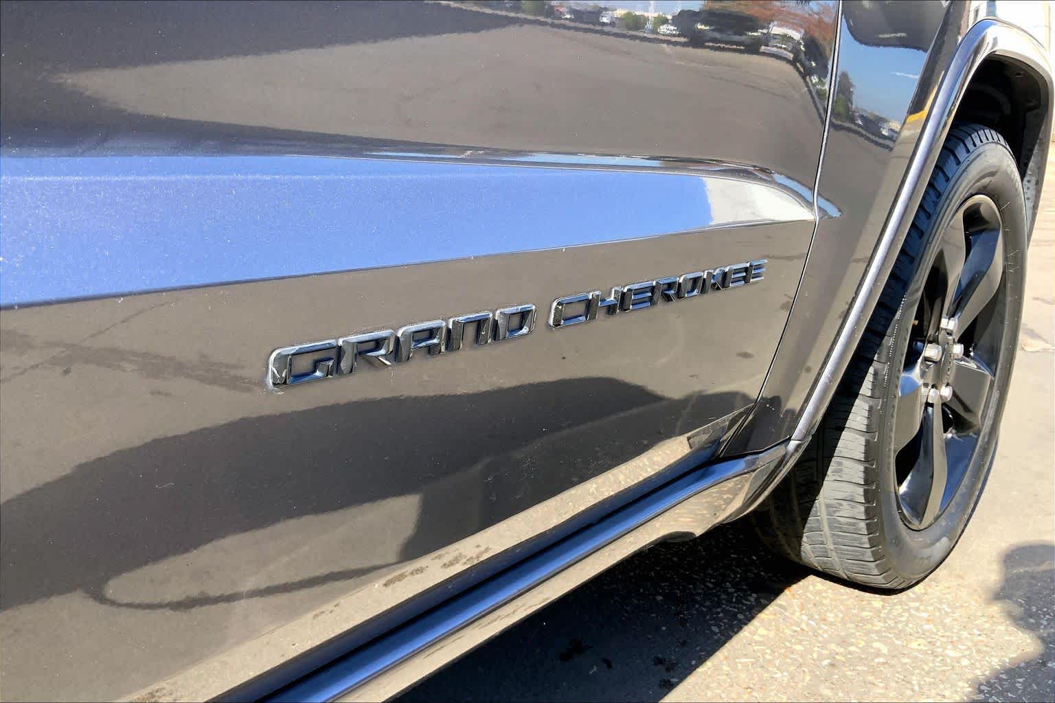 2014 Jeep Grand Cherokee Altitude Granite Crystal Metallic Clearcoat at Mac Haik Ford
